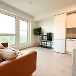 New Studio Apartment - Next To Vuosaari Metro And Mall, Self Check-In