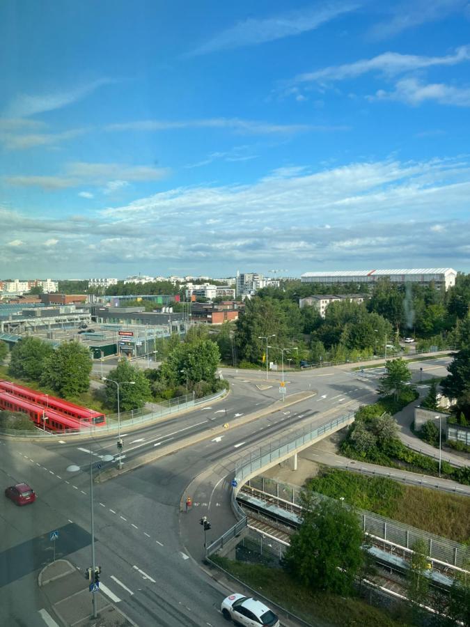 New Studio - Next To Vuosaari Metro And Mall, Self Check-in Appartamento